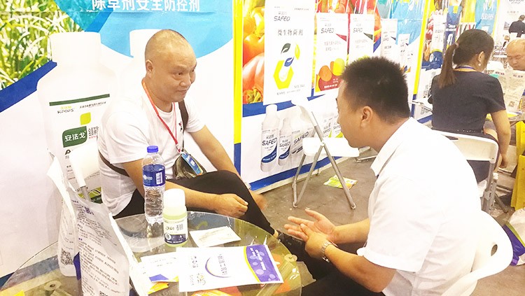 四川成都中國(guó)西部創(chuàng)新農(nóng)業(yè)博覽會(huì)&mdash;夫沃施用實(shí)力征服市場(chǎng)！