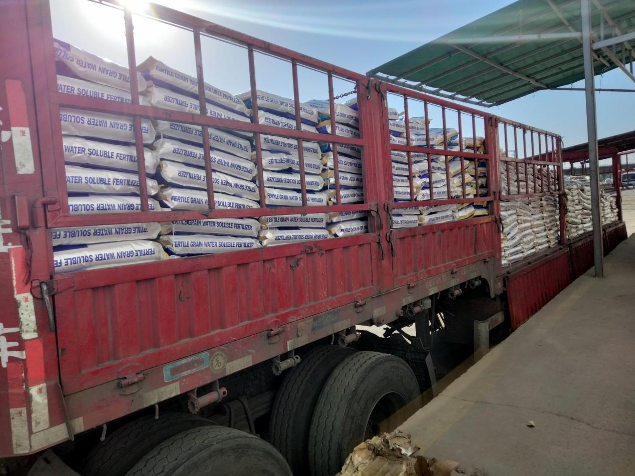 顆粒水溶肥，選哪款更放心？